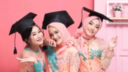 MUA Wisuda Malang Profesional Mulai Rp149 Ribu Tahan Lama
